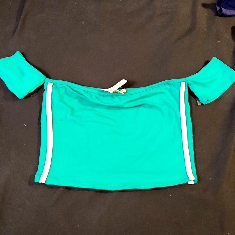 NWT Green & White Off the shoulder Crop top